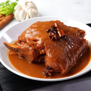 Stewed Pork Knuckle 1.2 – 1.4kg 卤元蹄